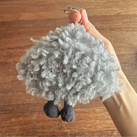 Storm Cloud Plush Keychain Cute Aesthetic Bag Charm Soft Kawaii Collectible New - Picture 2 of 6
